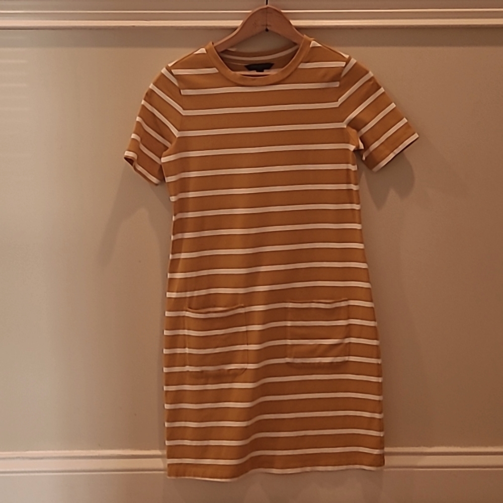 Banana Republic T-Shirt dress